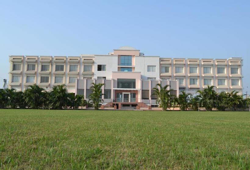 Отель Sobti Continental