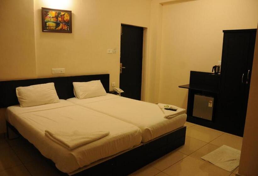 בית מלון כפרי Sri Krishna Residency