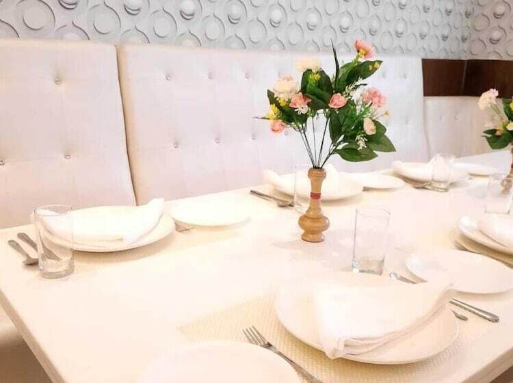 בית מלון כפרי Ss Palace