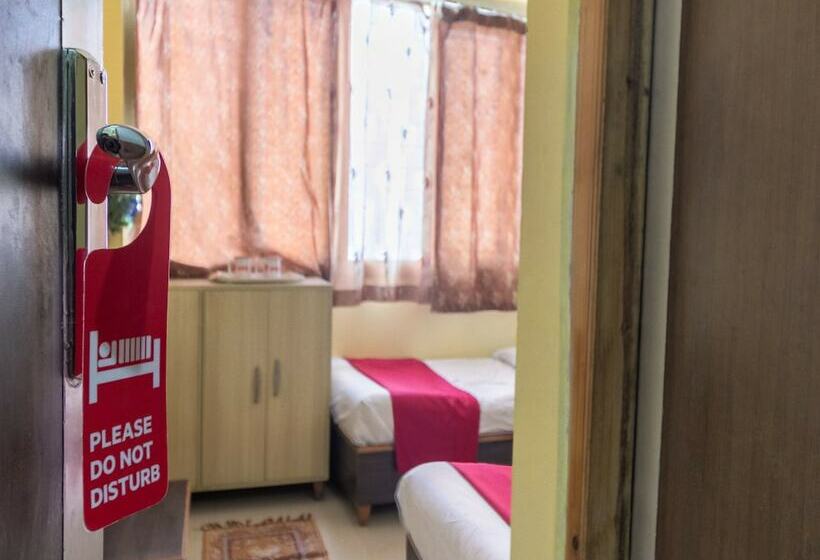 בית מלון כפרי Collection O Eden Residency