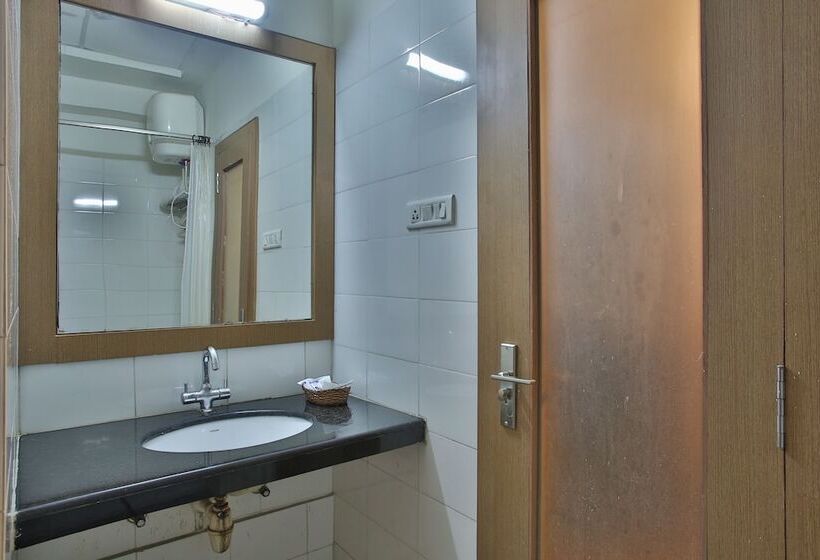 هتل The Grand Chandiram