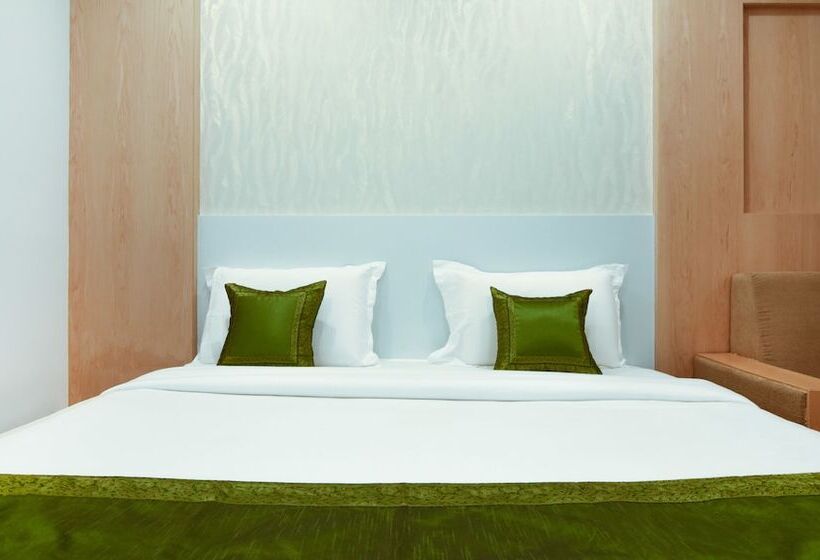 هتل Treebo Vinayak Inn