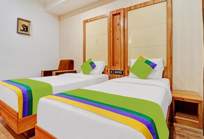 هتل Treebo Vinayak Inn