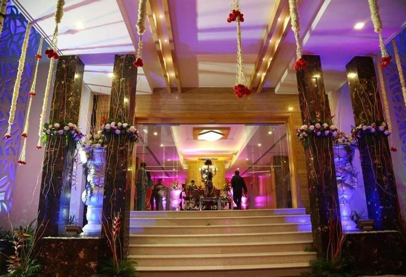 Wingston A Treehouse Hotel Goverdhan