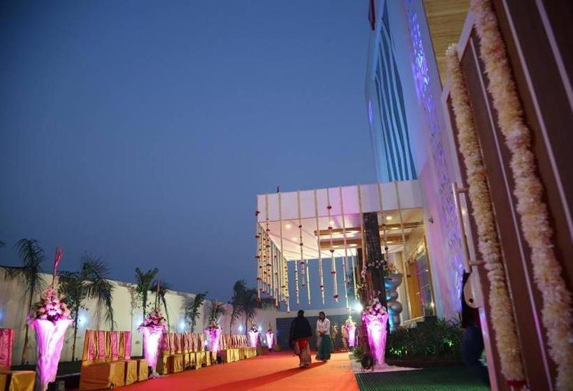 Wingston A Treehouse Hotel Goverdhan