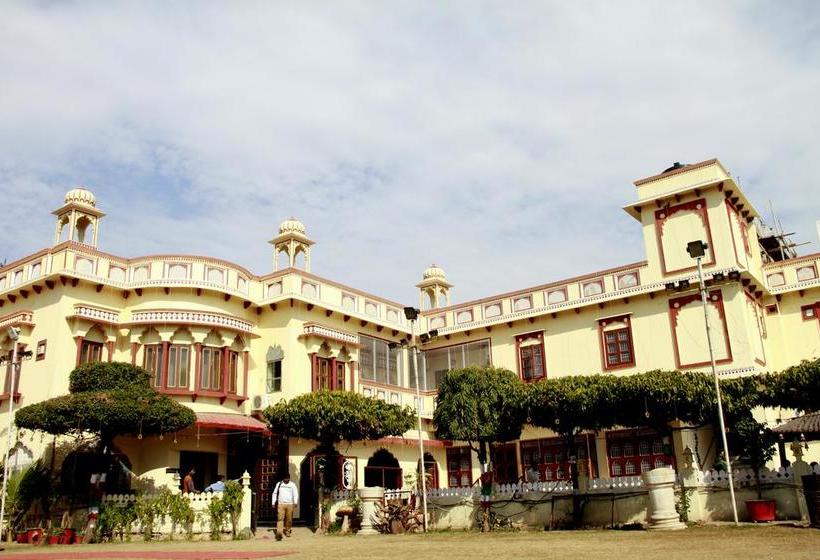 Mahal Rajwada Resort