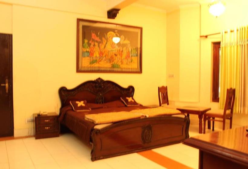 Mahal Rajwada Resort