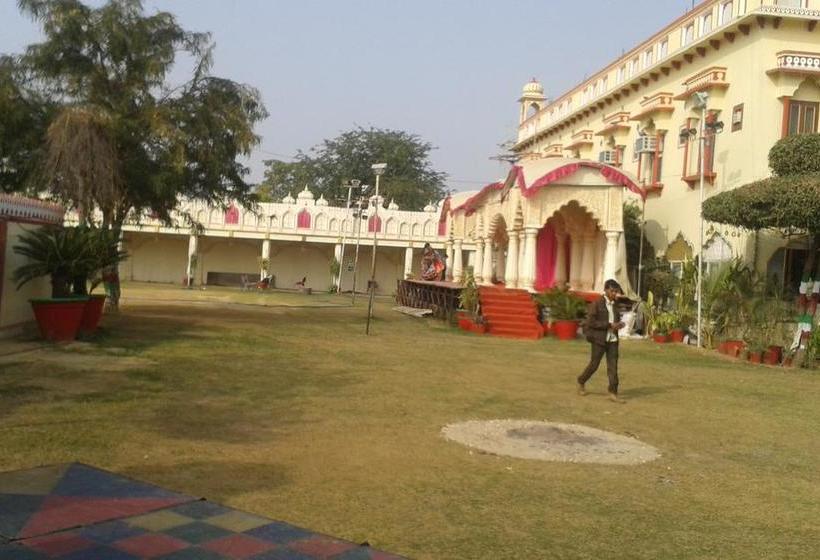 Mahal Rajwada Resort