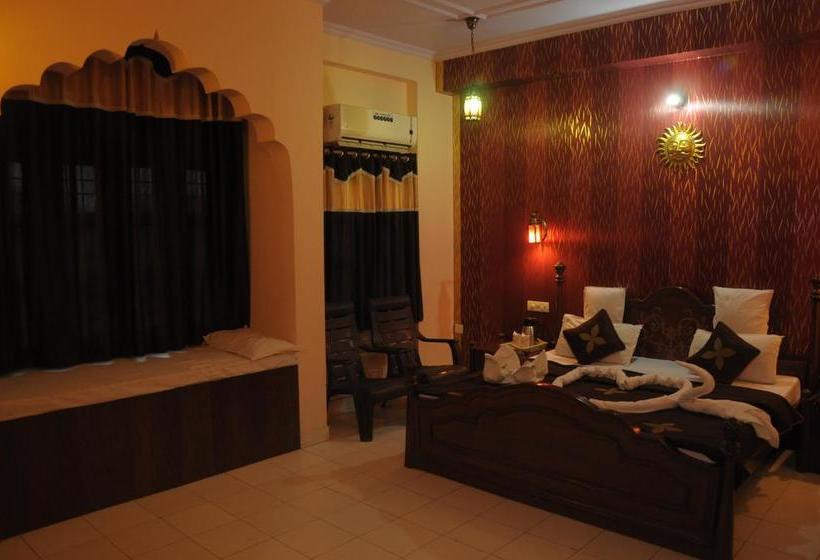 Mahal Rajwada Resort