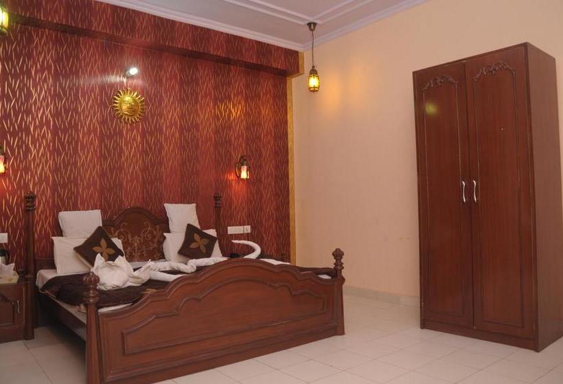 Mahal Rajwada Resort