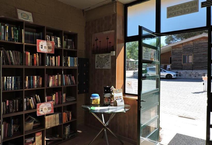 مُتل Hostal Bungalows Camping Cáceres