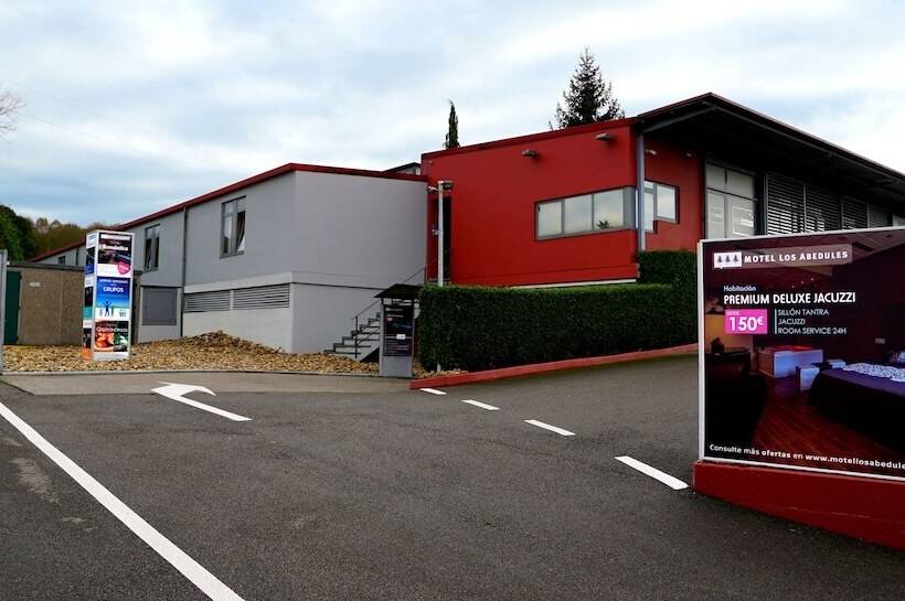 Motel Los Abedules
