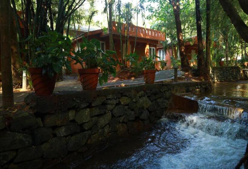 Nexstay Lakkidi Village Resort