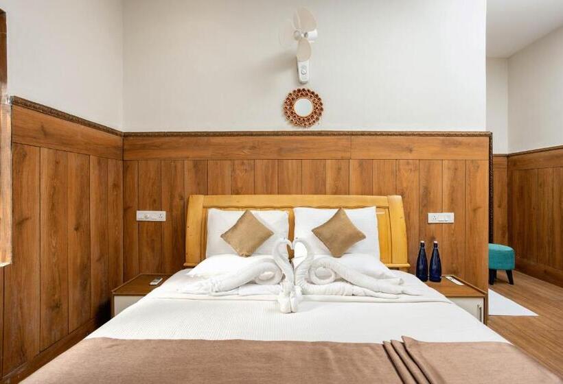 Nexstay Lakkidi Village Resort