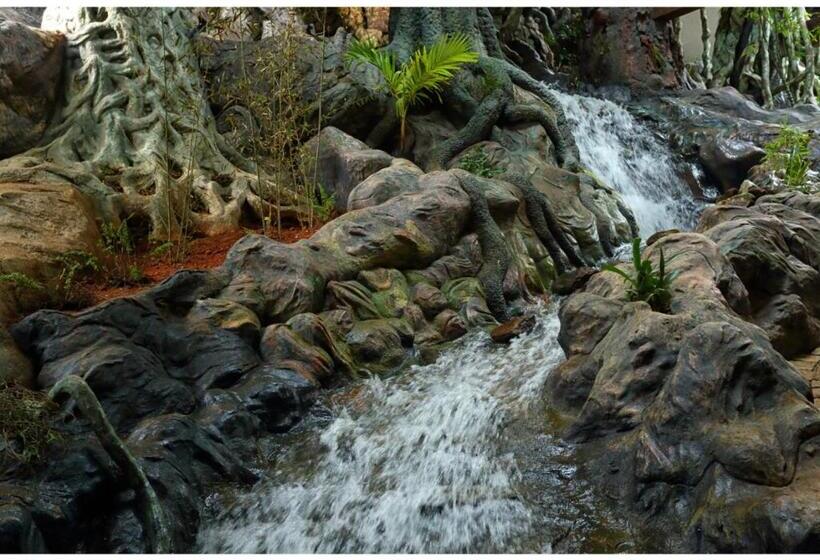 استراحتگاه Chandys Windy Woods Munnar