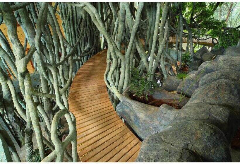 استراحتگاه Chandys Windy Woods Munnar