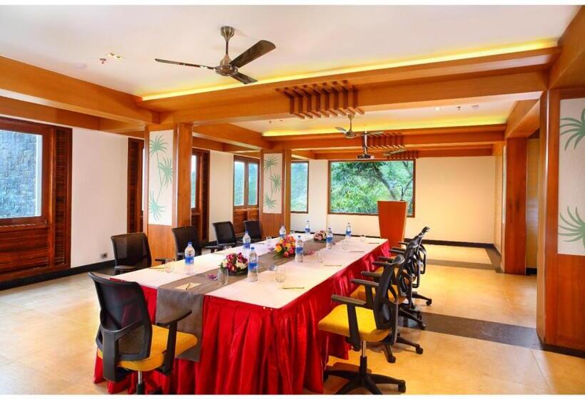 استراحتگاه Chandys Windy Woods Munnar