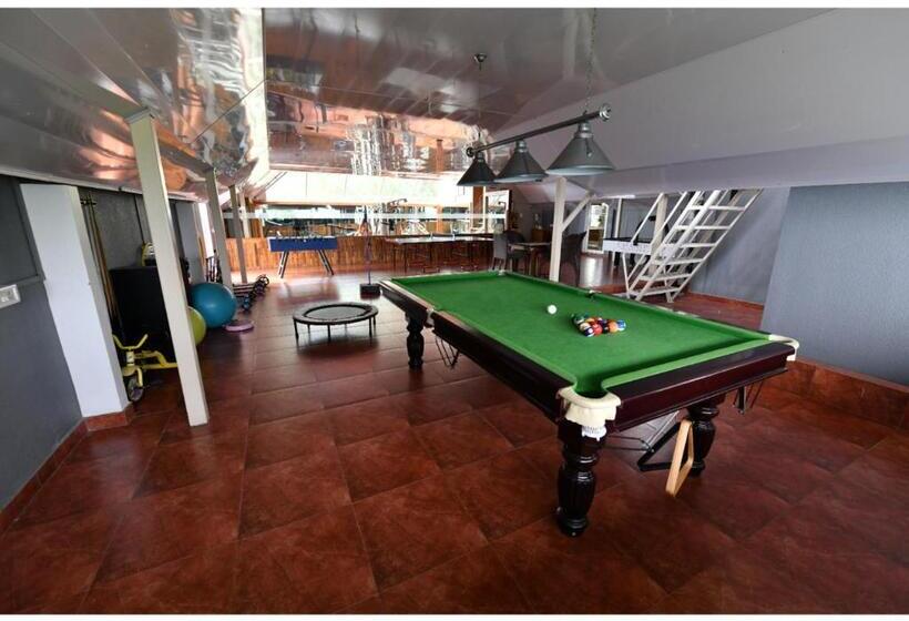 استراحتگاه Chandys Windy Woods Munnar