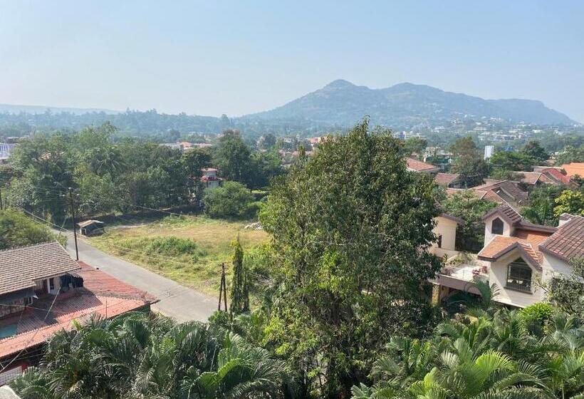 渡假胜地 Girivihar Holiday Club Pure Veg