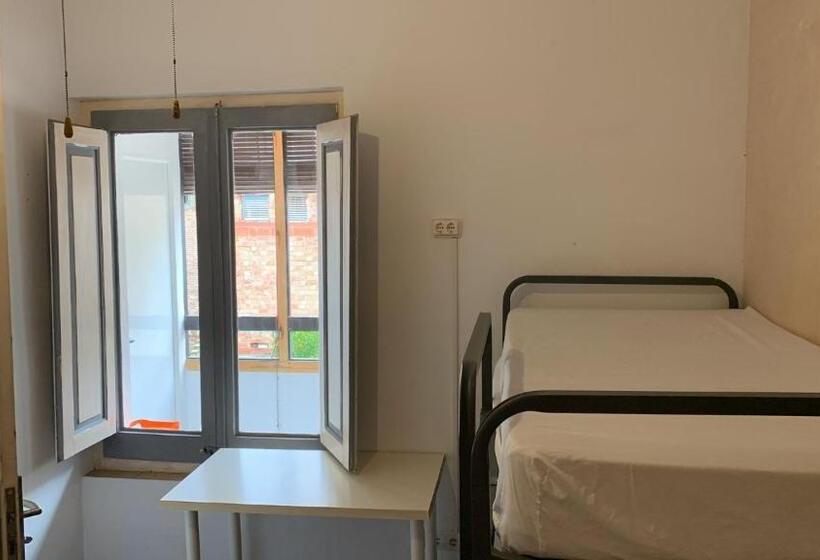 Tarragona Hostel