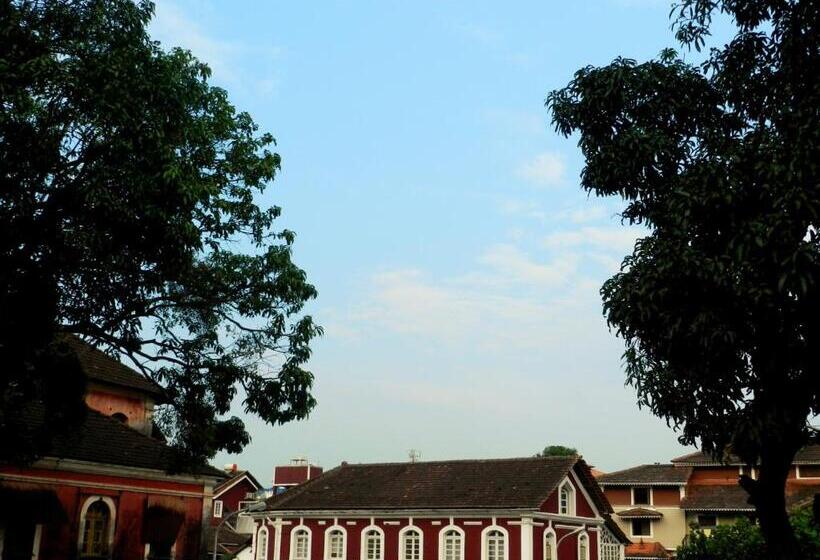 The Old Quarter Hostel