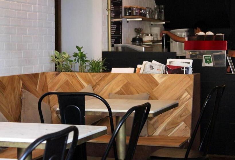 The Old Quarter Hostel