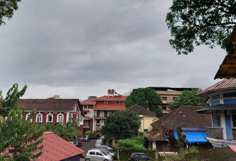 The Old Quarter Hostel