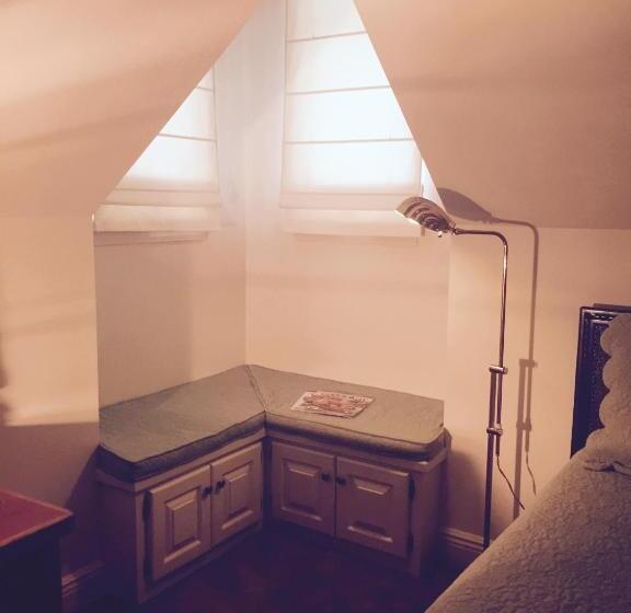 A Chateau On The Bayou Bed & Breakfast