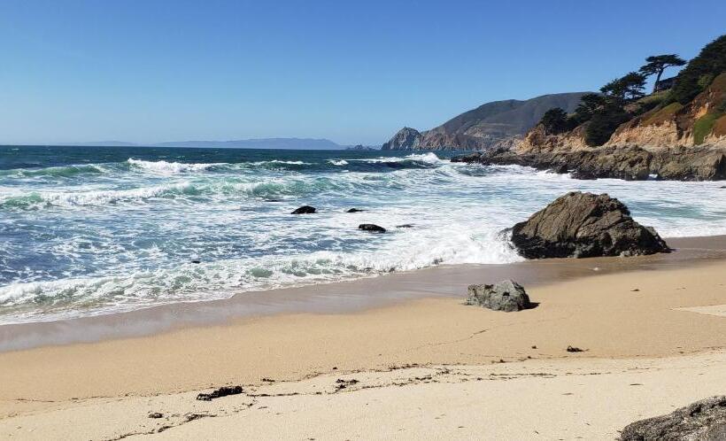 ユースホステル Hi Point Montara Lighthouse