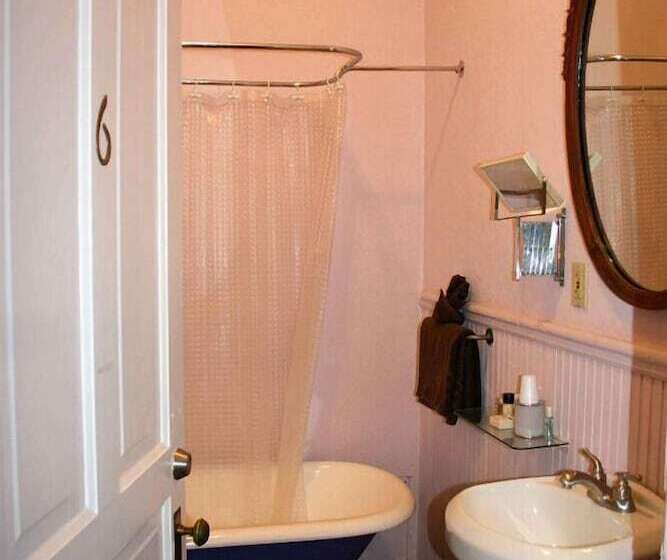 Angels Nest Bed And Breakfast