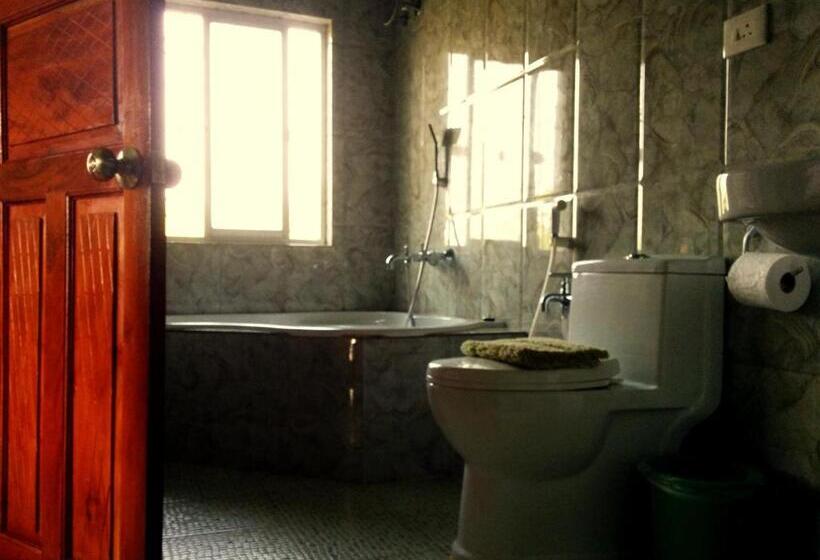 צימר Avalon Inn