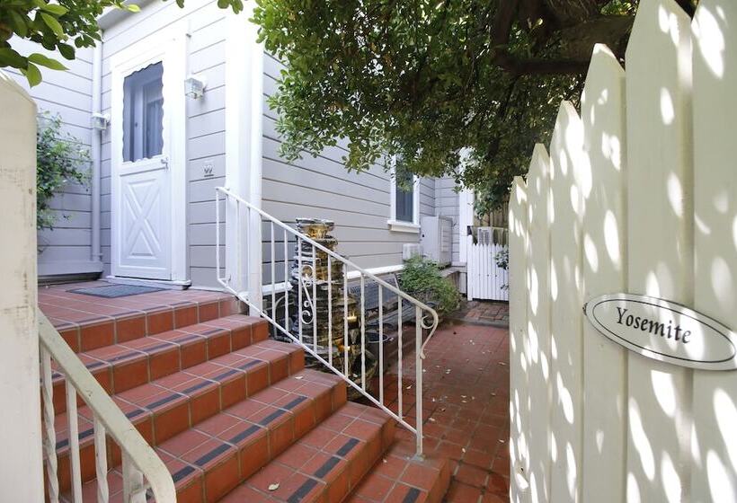 ベッドアンドブレックファースト Bradford Place Inn & Gardens