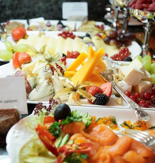 Cedar Court Bed And Breakfast