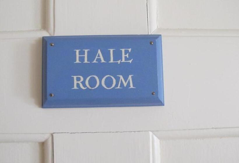 مبيت وإفطار Clark Currier Inn