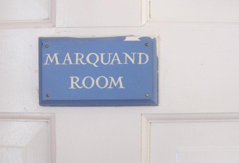 مبيت وإفطار Clark Currier Inn