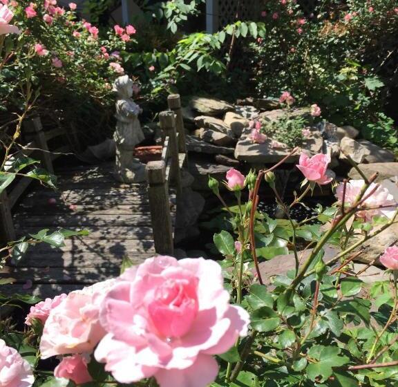 مبيت وإفطار Clark Currier Inn