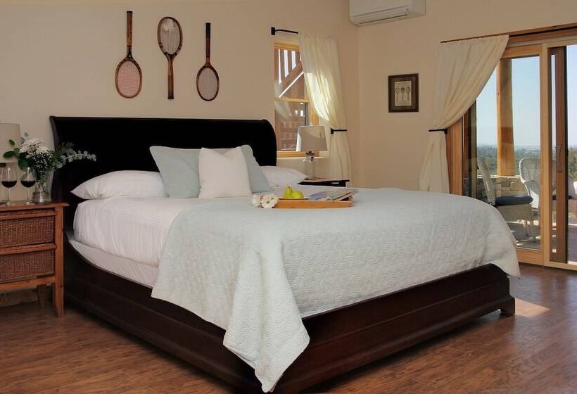 住宿加早餐  Courtwood Inn