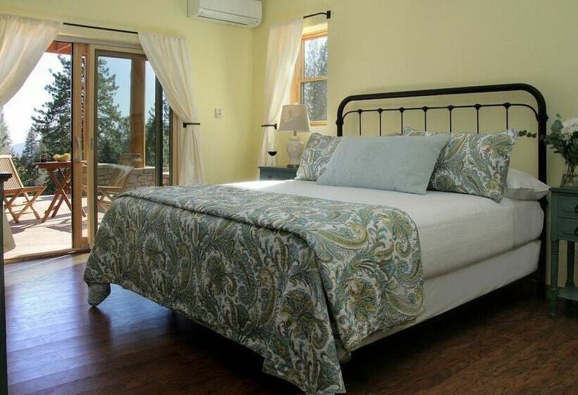 住宿加早餐  Courtwood Inn