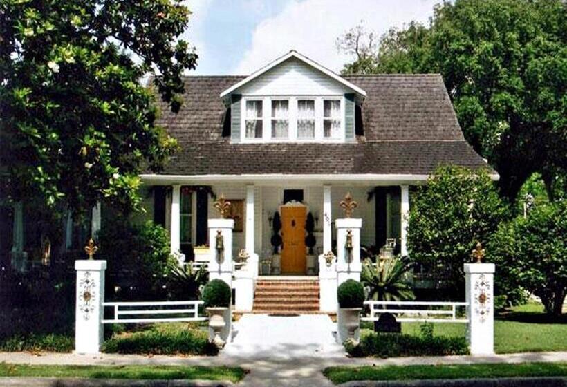 مبيت وإفطار Ducote Williams House