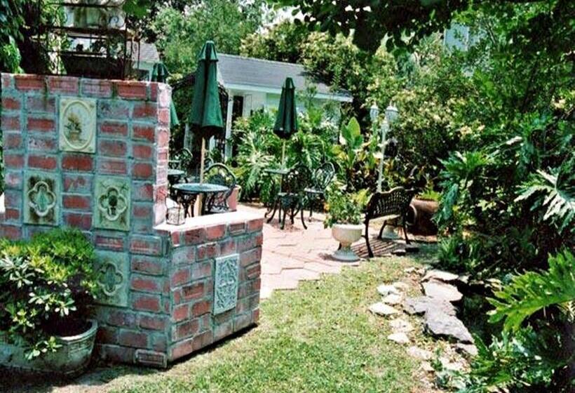 مبيت وإفطار Ducote Williams House