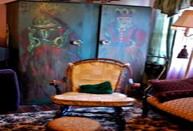 مبيت وإفطار Ducote Williams House