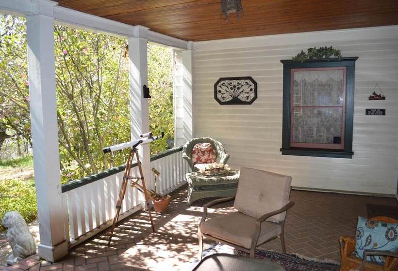 Glen Morey Country House B & B Inn