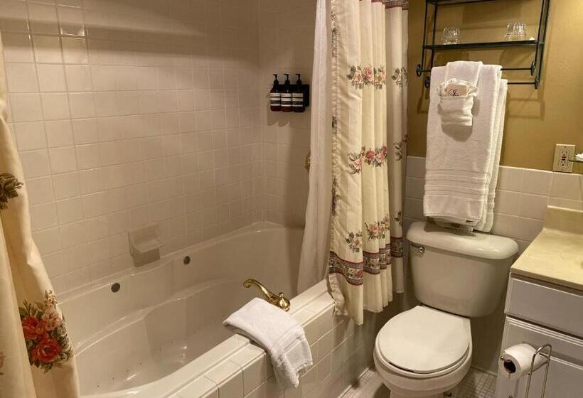 Bed and Breakfast Inn At 835 Boutique