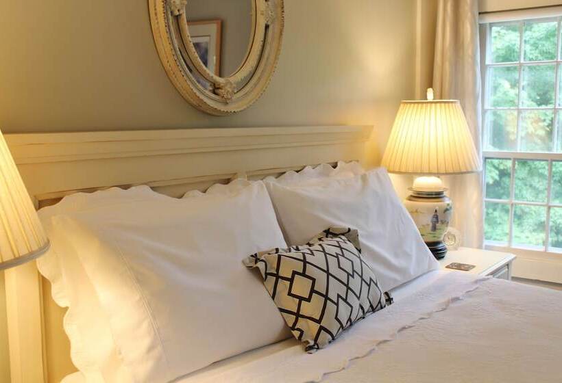 مبيت وإفطار King Hill Inn & Kitchen