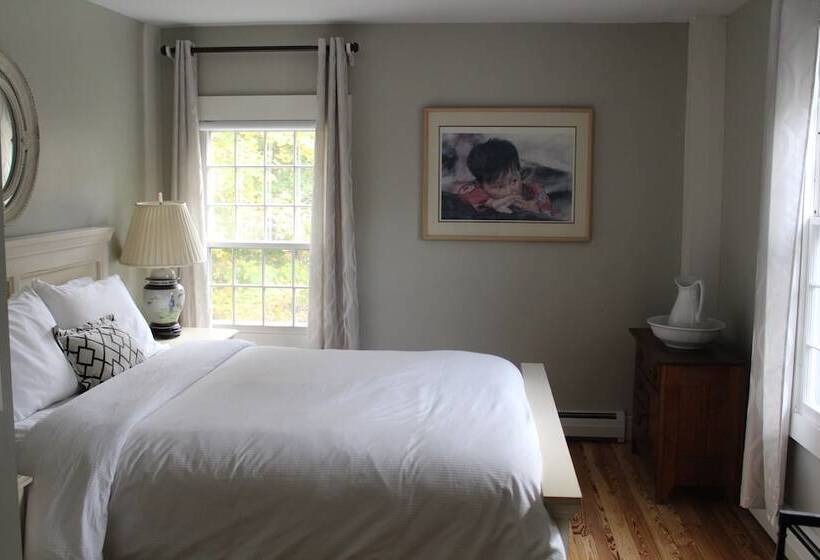 مبيت وإفطار King Hill Inn & Kitchen