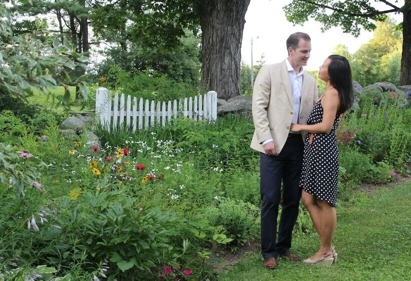 مبيت وإفطار King Hill Inn & Kitchen