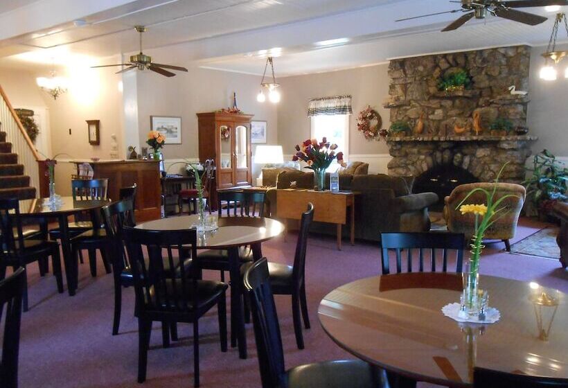 مبيت وإفطار Lakeview Inn