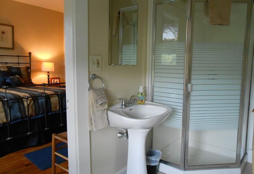 مبيت وإفطار Lakeview Inn