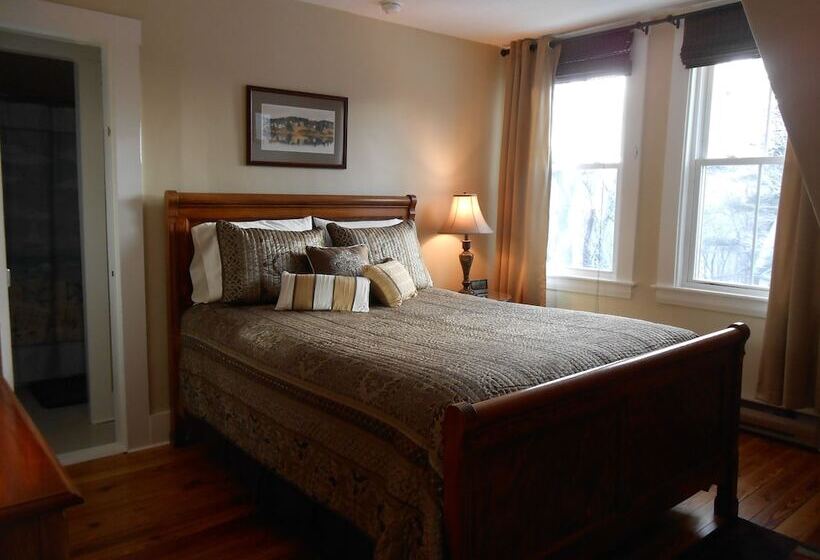 مبيت وإفطار Lakeview Inn