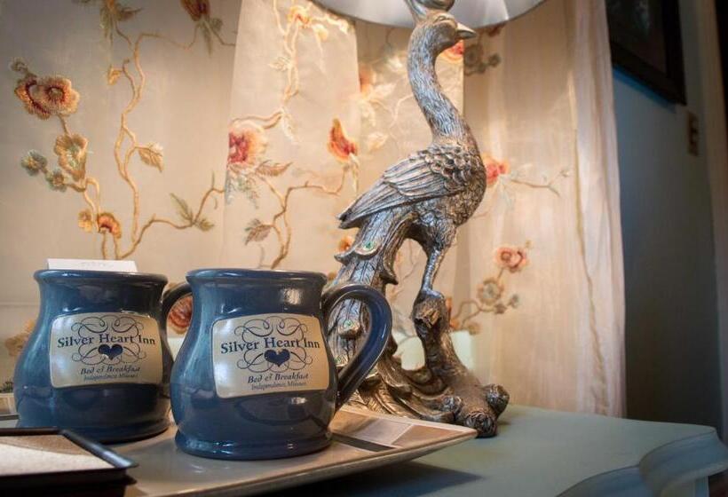 مبيت وإفطار Silver Heart Inn & Cottages